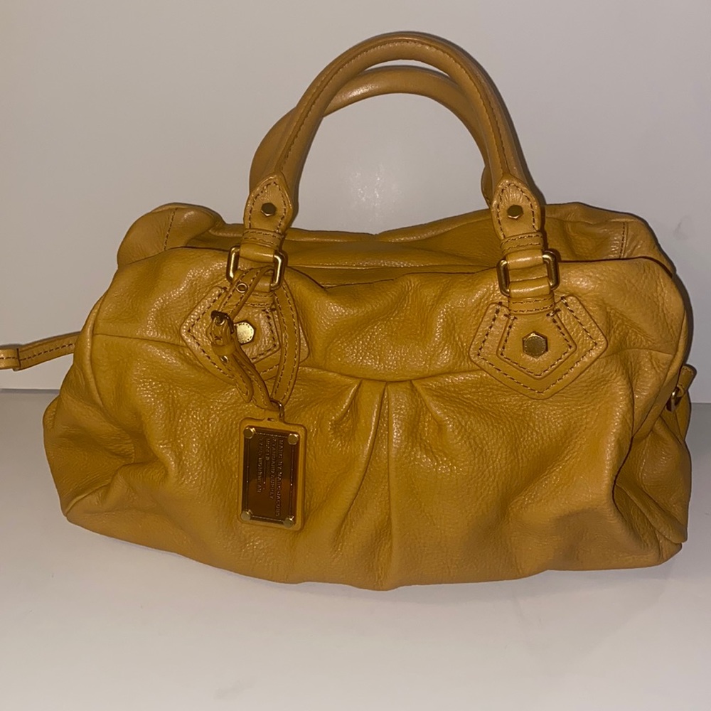 *NWT* MARC JACOBS CASHEW GENUINE ITALIAN LEATHER PURSE BAG